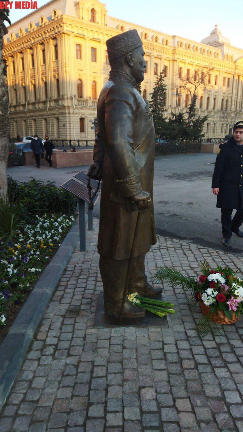 Hacı Zeynalabdin Tağıyevin abidəsini zədələyən şəxslər saxlanılıb