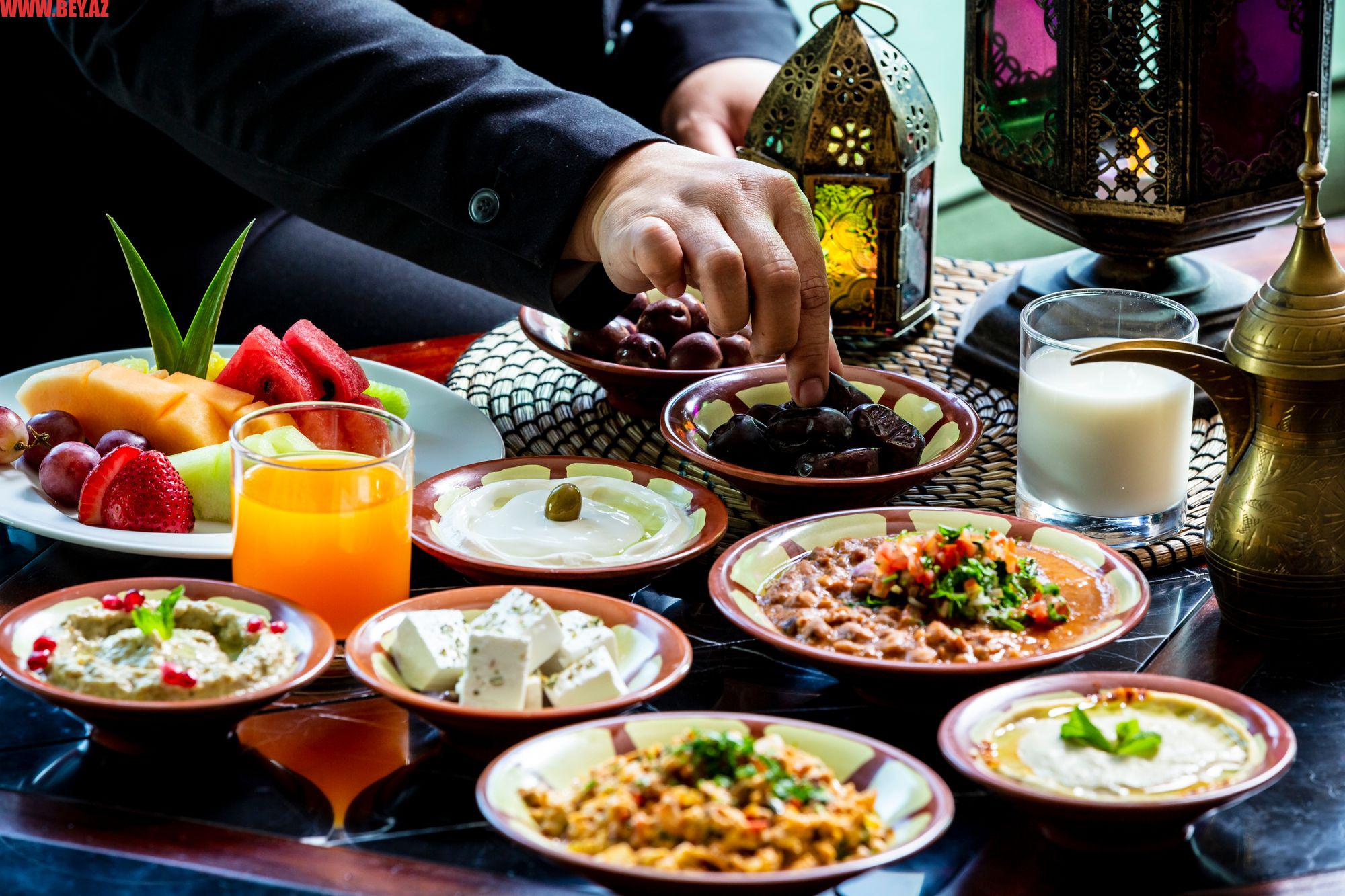 Azərbaycanda iftar süfrəsində zəhərlənmə