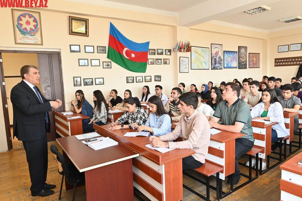 "Təkrar ali və orta ixtisas təhsili” üzrə sənəd qəbulu davam edir