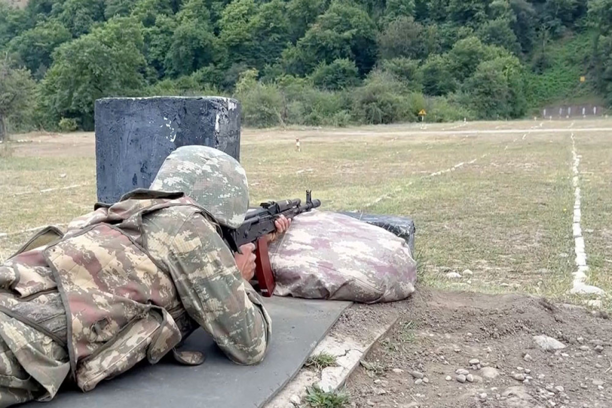 Kursantlar düşərgə toplanışına cəlb olunub