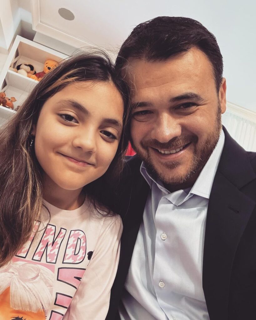 Emin Ağalarov qızı ilə görüntüsünü paylaşdı